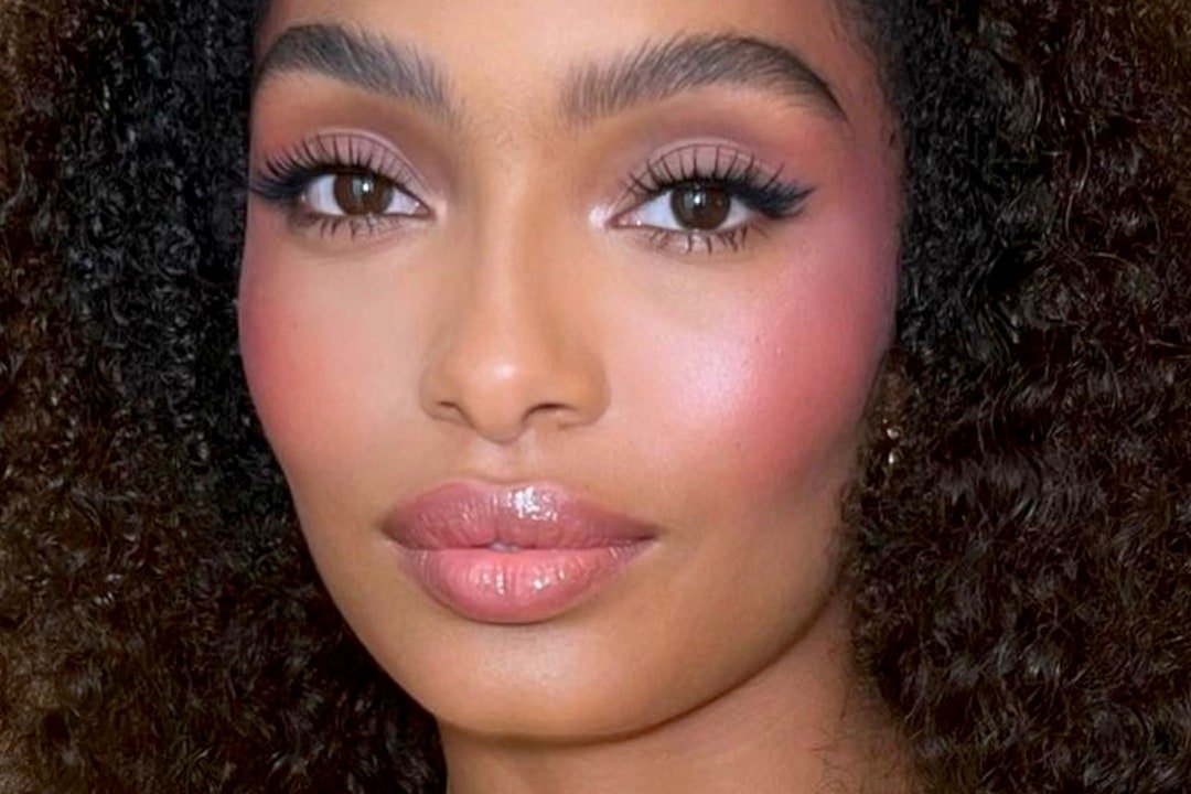 Blush draping is the prettiest shortcut to beautiful summer time pores and skin