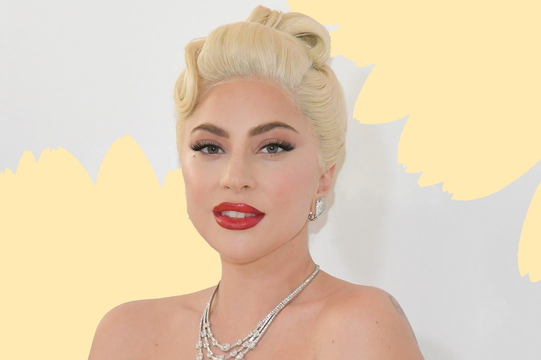 Woman Gaga’s makeup-free selfie belongs within the Louvre